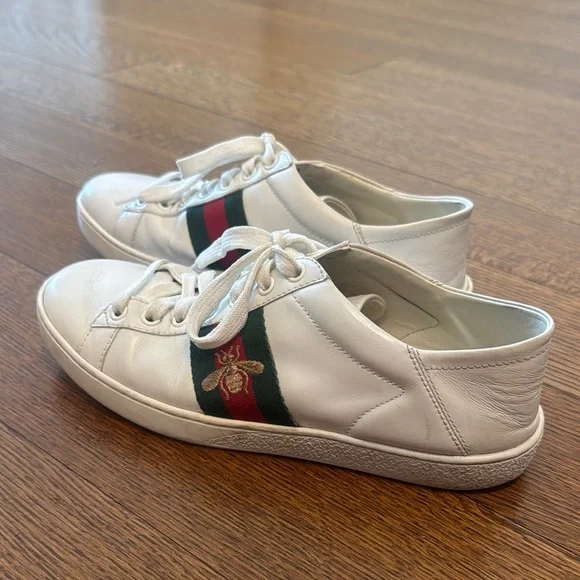 Gucci White Sneakers with Green and Red Stripe - Picture 1 of 3